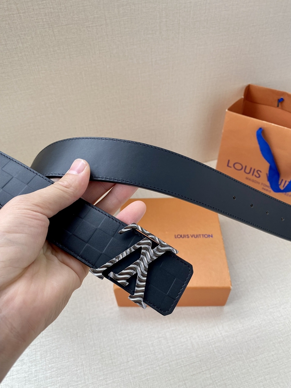 激安ルイヴィトンベルト内部構造